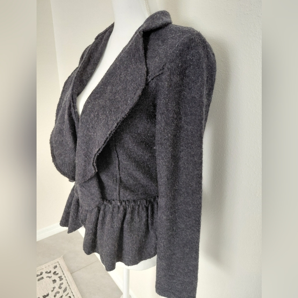 Cache 100% Wool Peplum Jacket Small Fitted Blazer Gray Draped Front Tailored - Picture 4 of 11